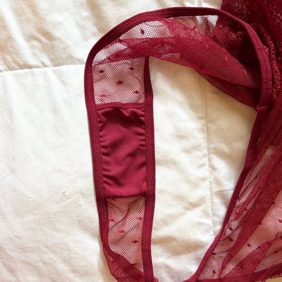 Elegant Lace Bodysuit - Red - Picture 8 of 8